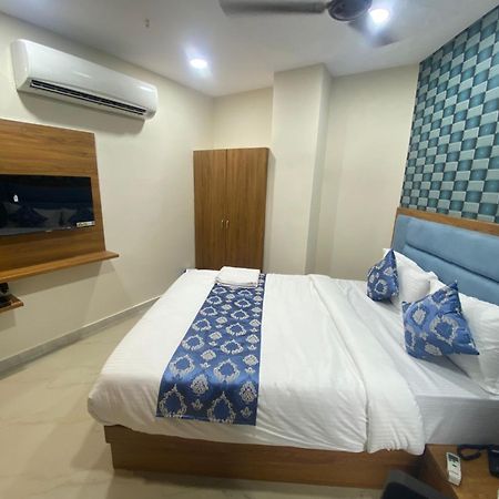 Hotel Surya Villa Ahmadabad Zewnętrze zdjęcie