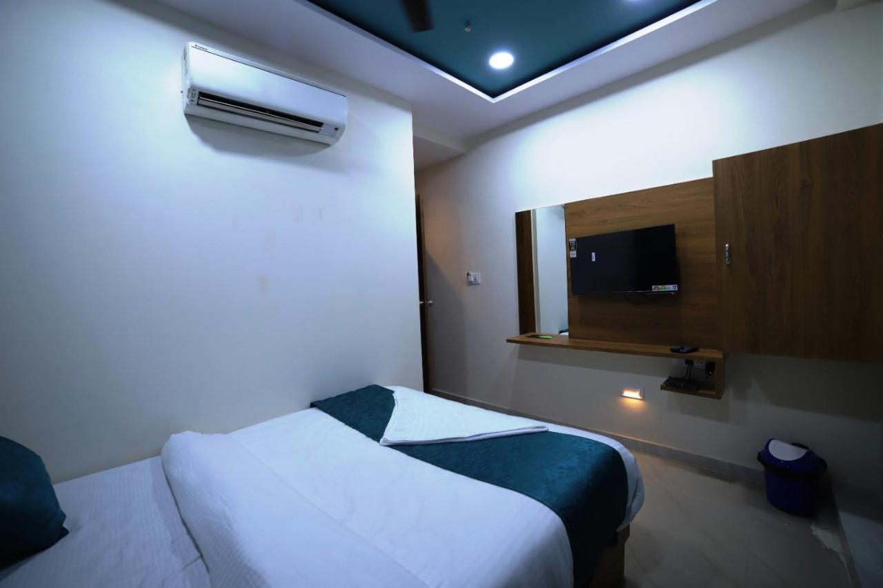 Hotel Surya Villa Ahmadabad Zewnętrze zdjęcie