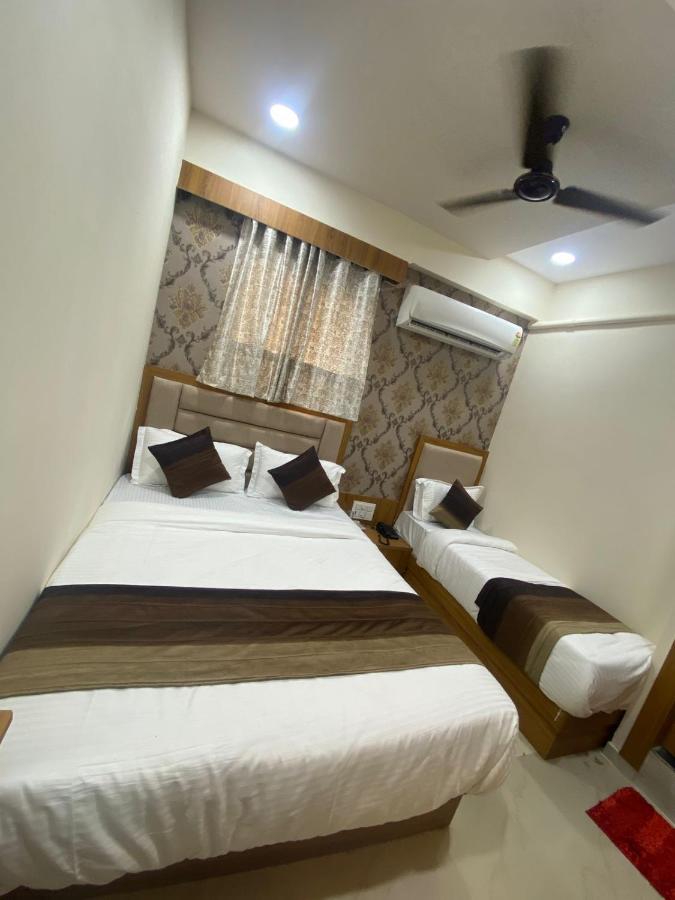 Hotel Surya Villa Ahmadabad Zewnętrze zdjęcie