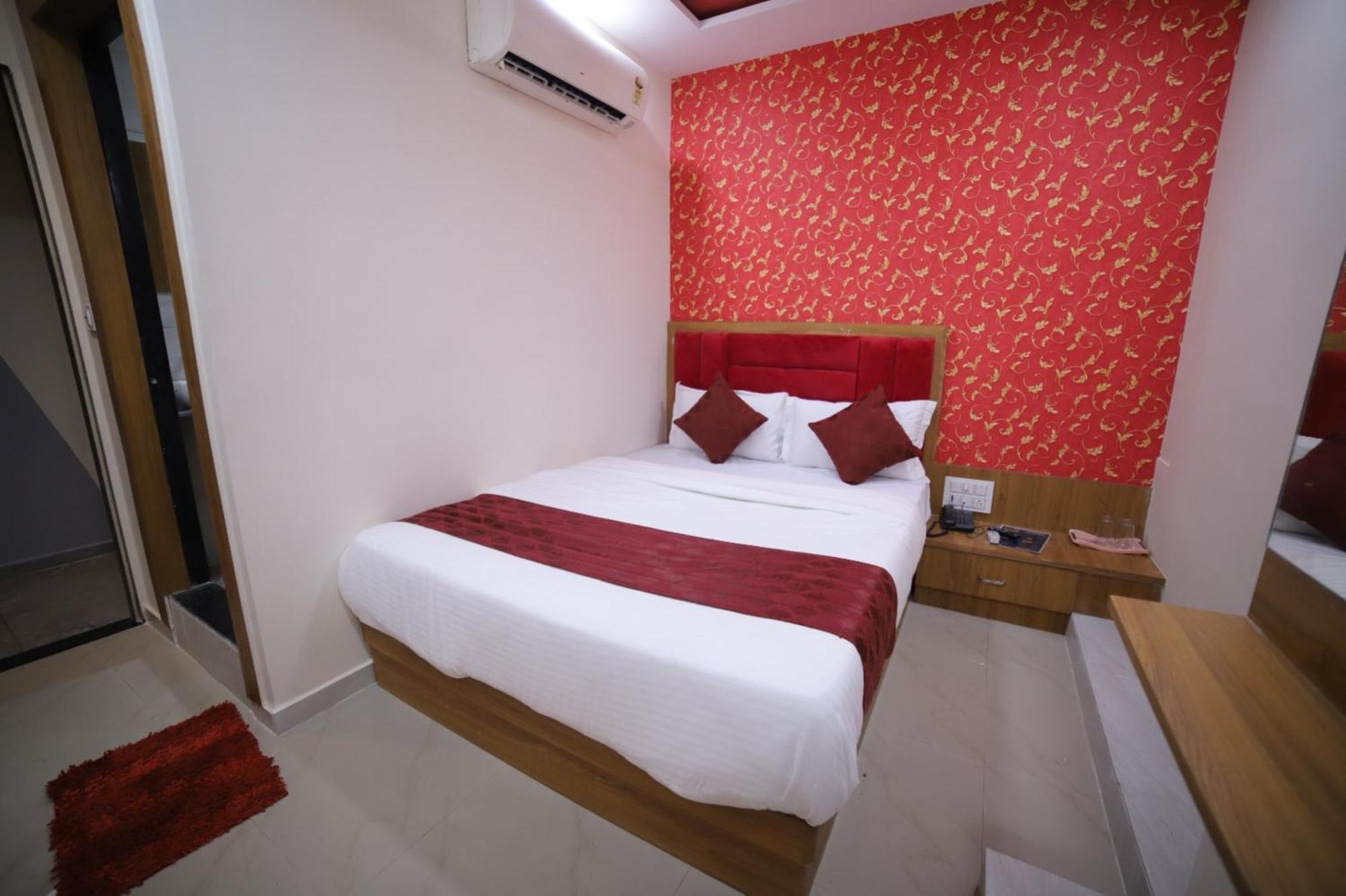 Hotel Surya Villa Ahmadabad Zewnętrze zdjęcie